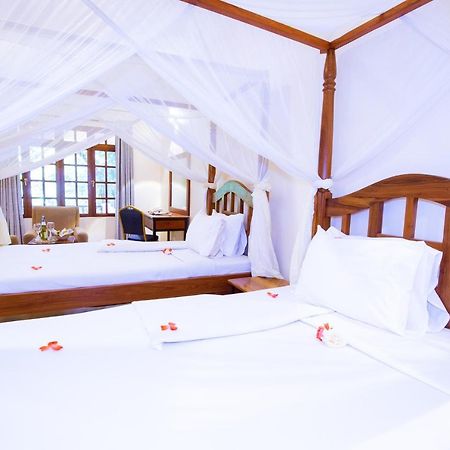 Eileen'S Trees Inn Karatu Εξωτερικό φωτογραφία