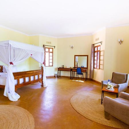 Eileen'S Trees Inn Karatu Εξωτερικό φωτογραφία